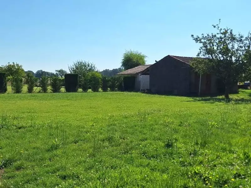 Terrain à bâtir, 1 000 m² - Montaigut-sur-Save (31530)