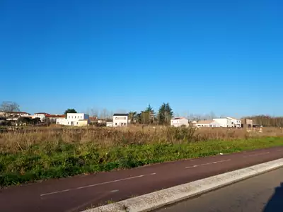 Terrain à bâtir, 307 m²