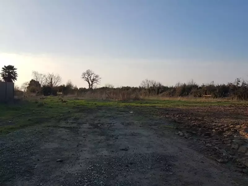 Terrain à bâtir, 665 m² - Montrevault (49110)