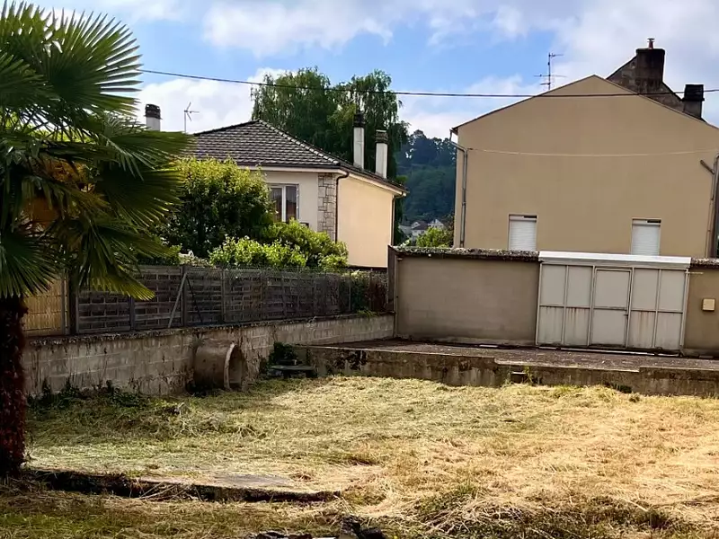 Terrain à bâtir, 402 m² - Brive-la-Gaillarde (19100)
