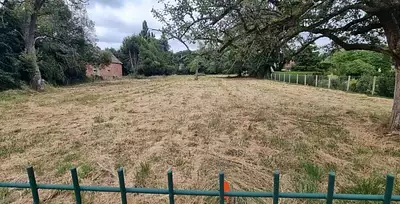 Terrain à bâtir, 1 605 m²