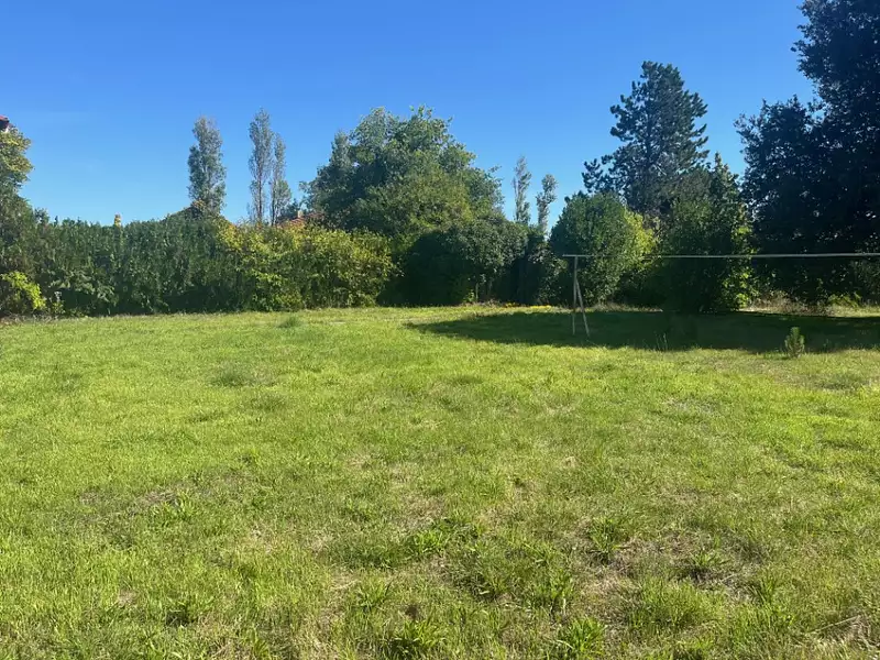 Terrain à bâtir, 900 m² - Montélimar (26200)
