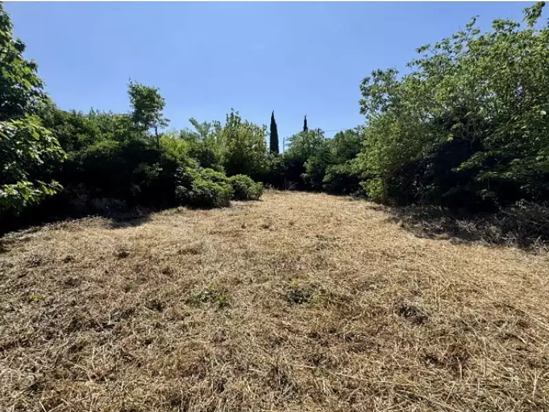 Terrain à bâtir, 888 m² - Eguilles (13510)