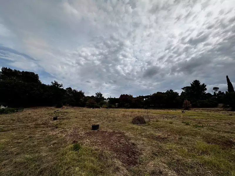 Terrain à bâtir, 406 m² - Fréjus (83600)