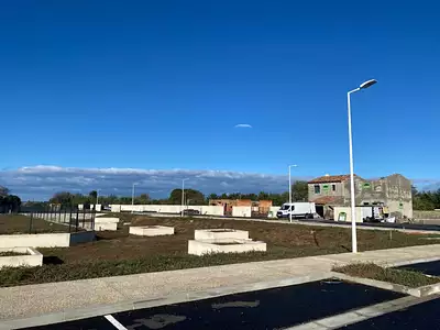 Terrain à bâtir, 300 m²