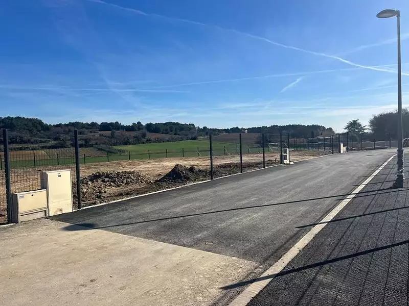 Terrain à bâtir, 615 m² - Aigues-Vives (30670)
