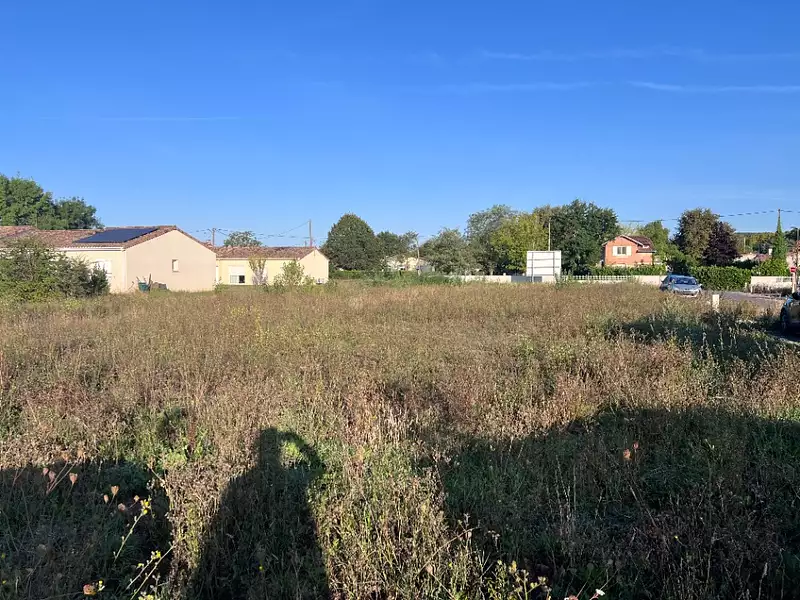 Terrain à bâtir, 383 m² - Saint-Sulpice-la-Pointe (81370)