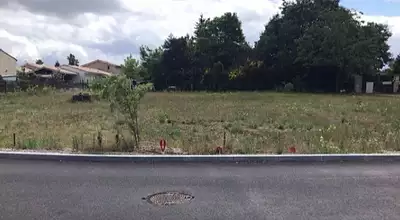 Terrain à bâtir, 660 m²