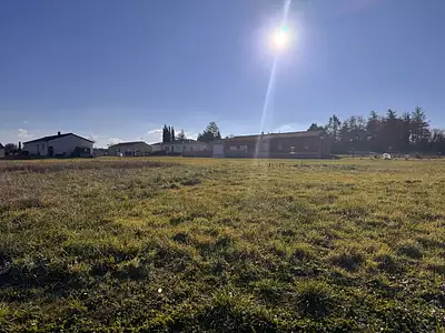 Terrain à bâtir, 1 366 m²