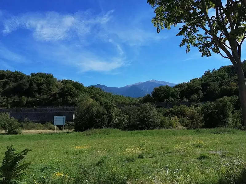 Terrain à bâtir, 778 m² - Ria-Sirach (66500)