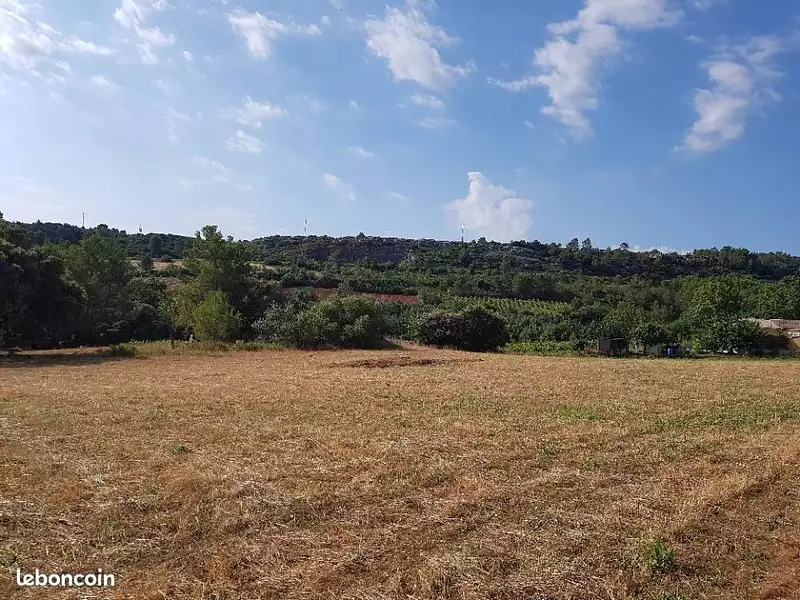 Terrain à bâtir, 544 m² - Cazedarnes (34460)