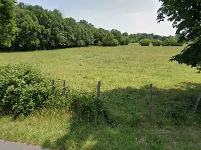 Terrain à bâtir, 500 m² - Saint-Christoly-de-Blaye (33920)