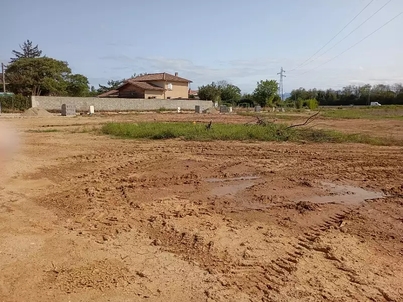 Terrain à bâtir, 450 m² - Chatuzange-le-Goubet (26300)