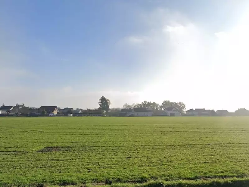 Terrain à bâtir, 604 m² - Saint-Pierre-lès-Elbeuf (76320)