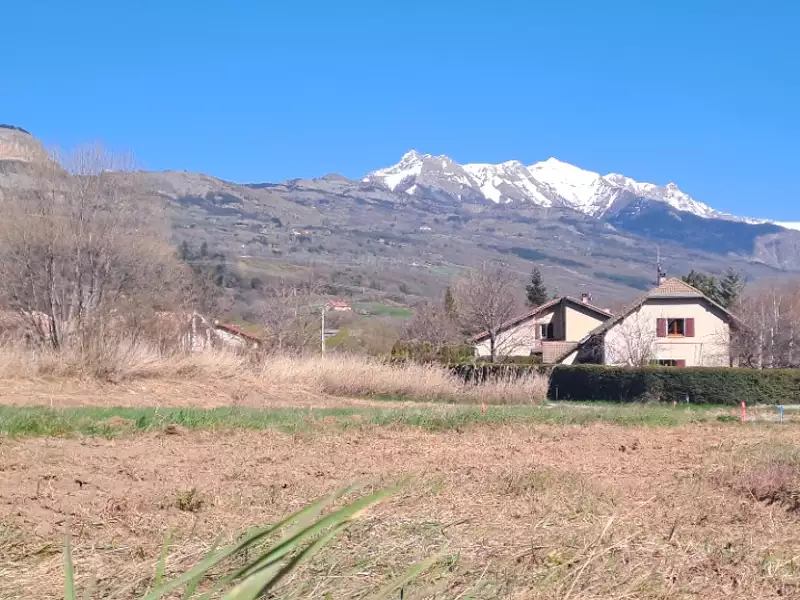 Terrain à bâtir, 580 m² - Gap (05000)