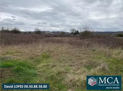 Terrain à bâtir, 1 367 m²