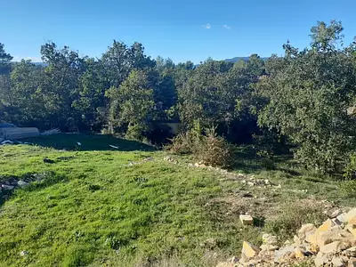 Terrain à bâtir, 177 m² - Rocbaron (83136)