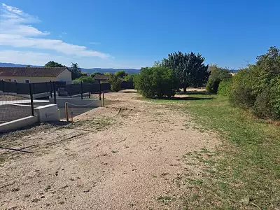 Terrain à bâtir, 570 m²