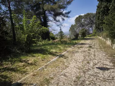 Terrain à bâtir, 2 340 m²