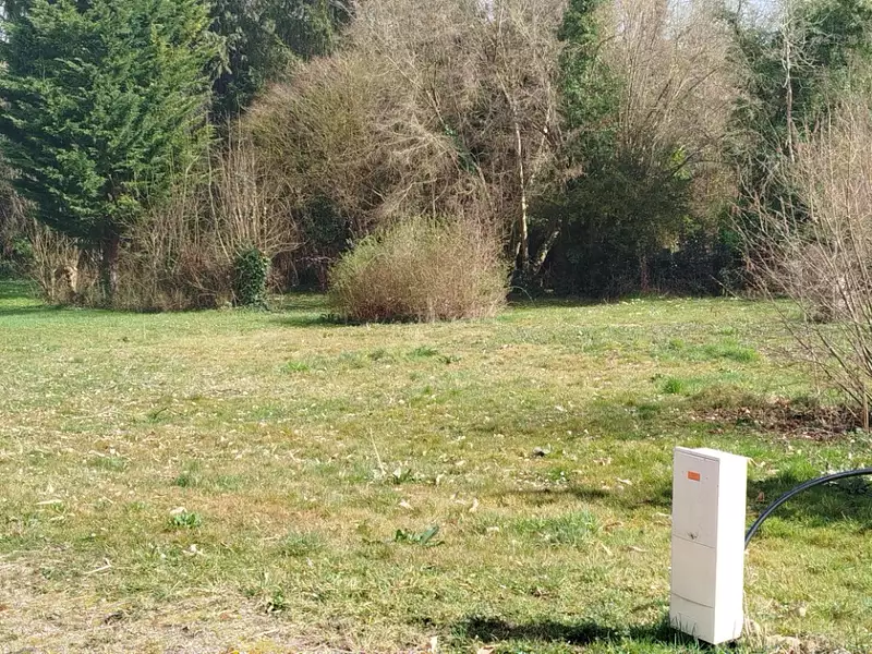 Terrain à bâtir, 747 m² - Boncourt (27120)