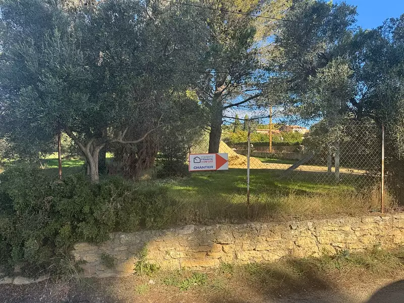 Terrain à bâtir, 464 m² - Saint-Chamas (13250)