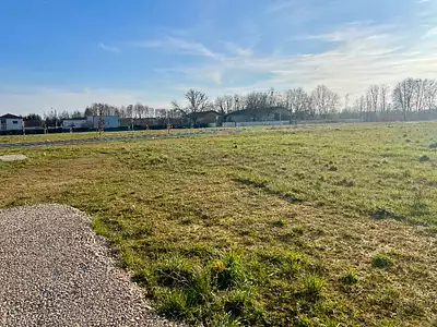 Terrain à bâtir, 338 m²