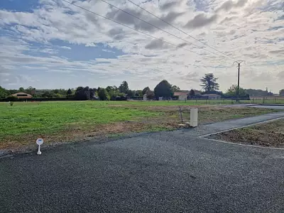 Terrain à bâtir, 963 m²