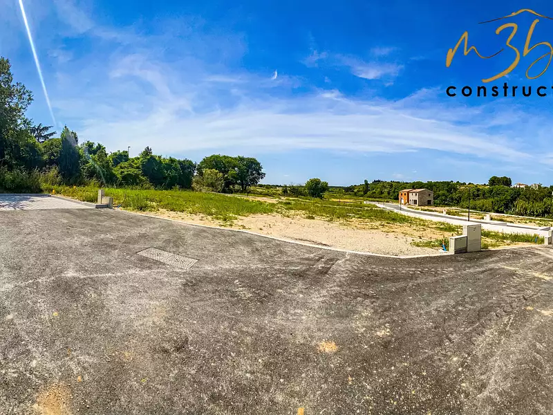 TERRAIN 600 m² - Montagnac (34530)