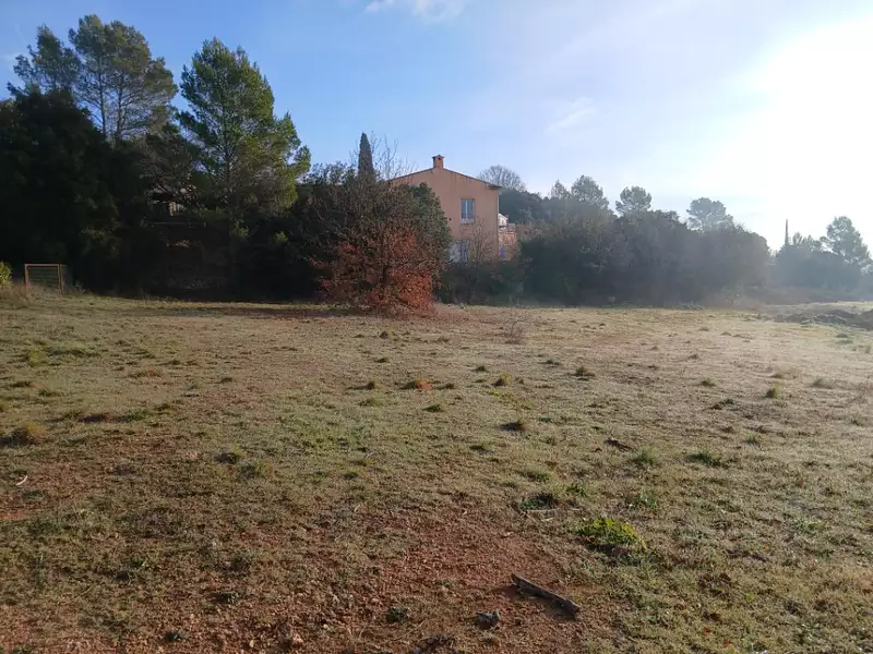 Terrain à bâtir, 1 519 m² - Carcès (83570)