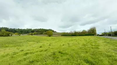 Terrain à bâtir, 644 m²