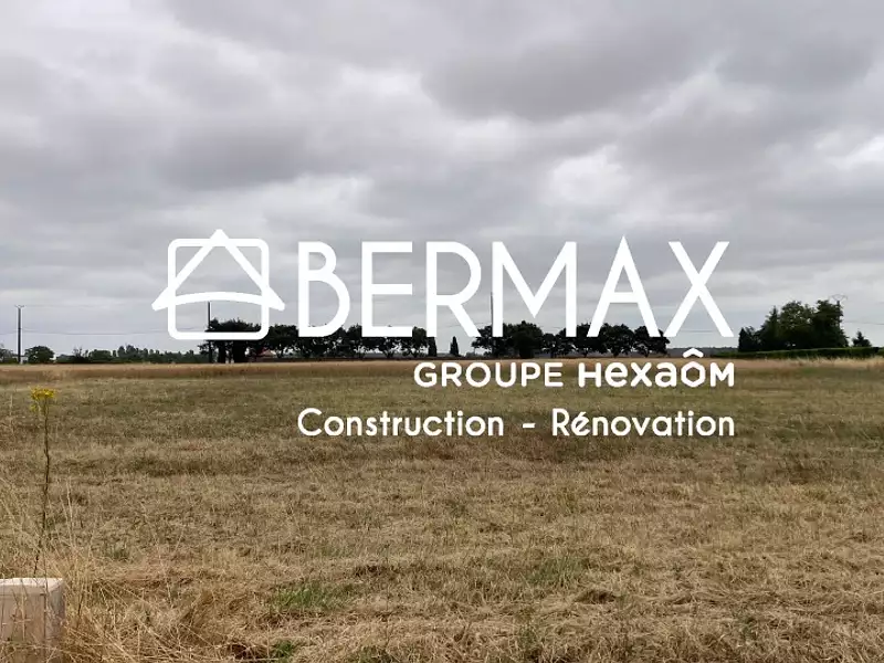 Terrain à bâtir, 816 m² - Ruffec (16700)