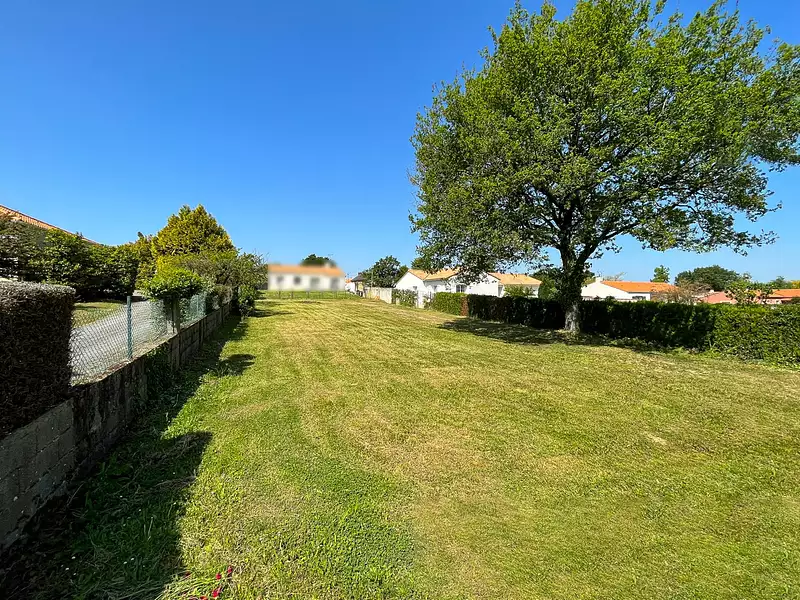 Terrain à bâtir, 703 m² - Corcoué-sur-Logne (44650)