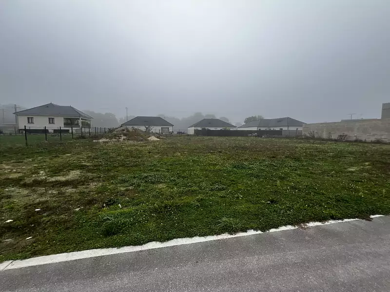 Terrain à bâtir, 825 m² - Charmont-sous-Barbuise (10150)