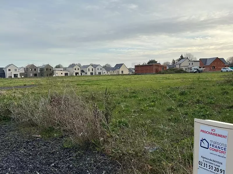 Terrain à bâtir, 611 m² - Condé-sur-Seulles (14400)