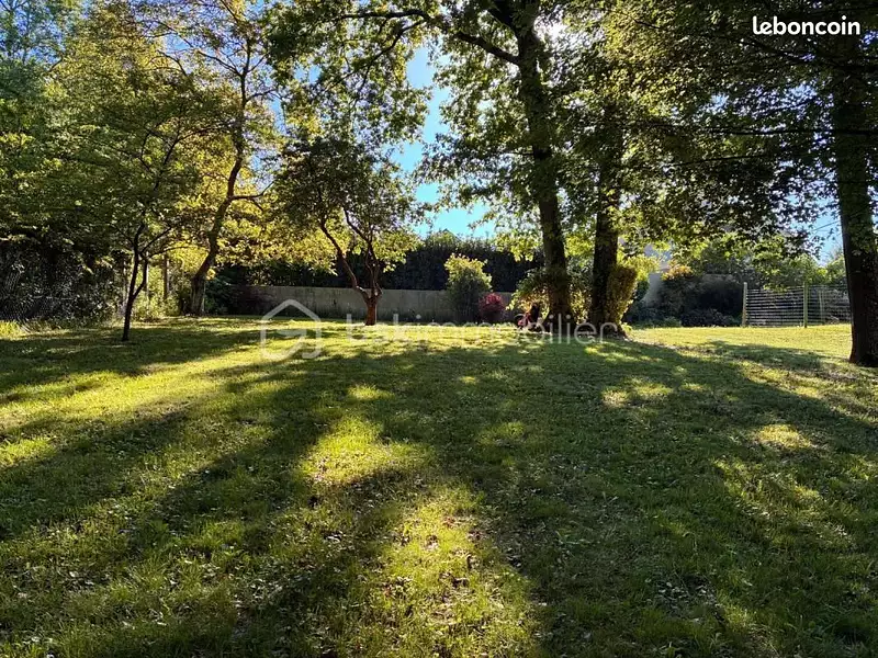 Terrain à bâtir, 745 m² - Livry-sur-Seine (77000)