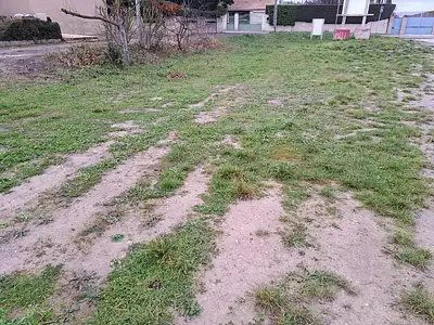 Terrain à bâtir, 300 m²