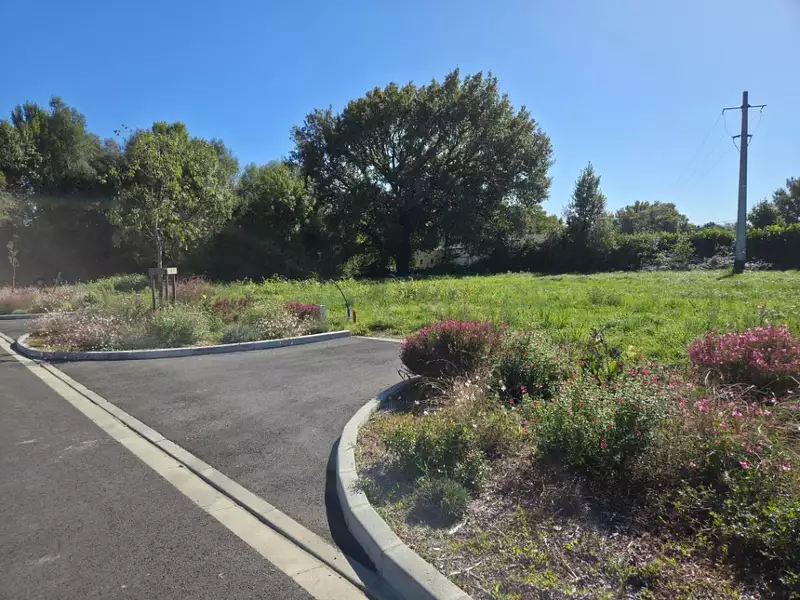 Terrain à bâtir, 460 m² - Saint-Julien-sur-Garonne (31220)