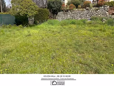 Terrain à bâtir, 1 035 m²