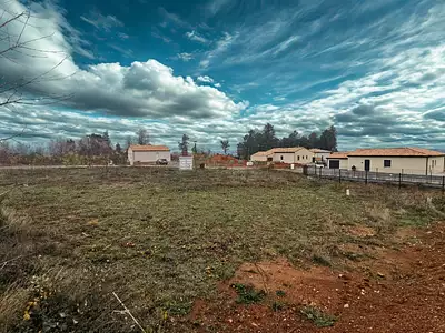 Terrain à bâtir, 800 m²