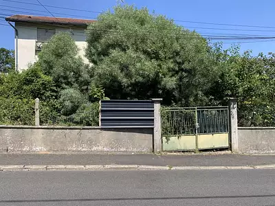 Terrain à bâtir, 295 m²