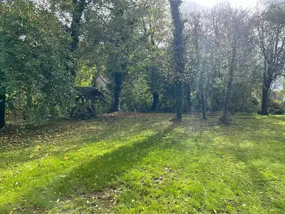 Terrain à bâtir, 2 000 m²