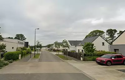 Terrain à bâtir, 385 m²