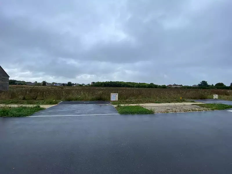 Terrain à bâtir, 700 m² - Maintenon (28130)