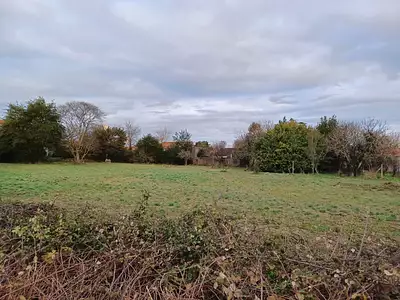 Terrain à bâtir, 217 m²