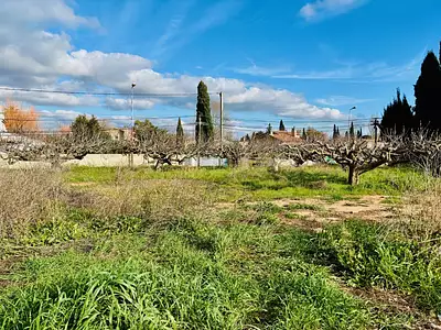 Terrain à bâtir, 711 m²