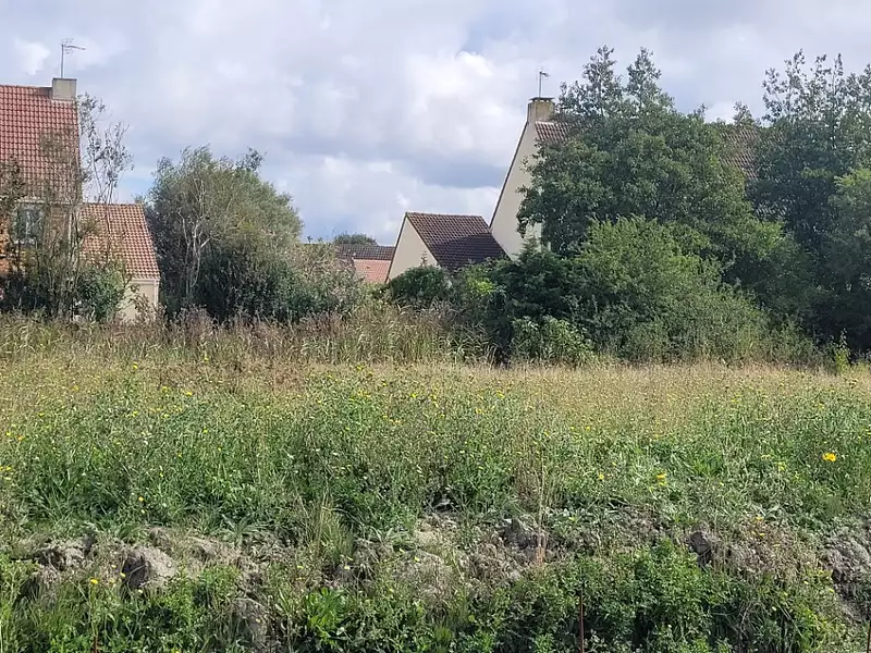 Terrain à bâtir, 1 200 m² - Ghyvelde (59254)