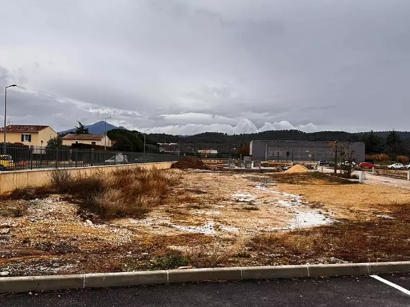Terrain à bâtir, 297 m² - Peyrolles-en-Provence (13860)