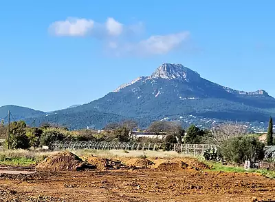 Terrain à bâtir, 640 m²