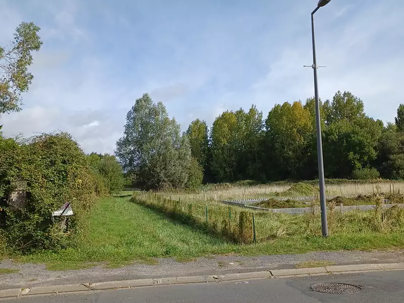 Terrain à bâtir, 965 m² - Vernoil-le-Fourrier (49390)