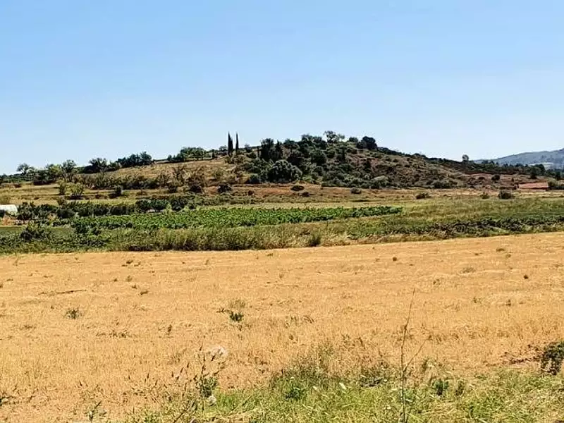 Terrain à bâtir, 1 145 m² - Thézan-des-Corbières (11200)
